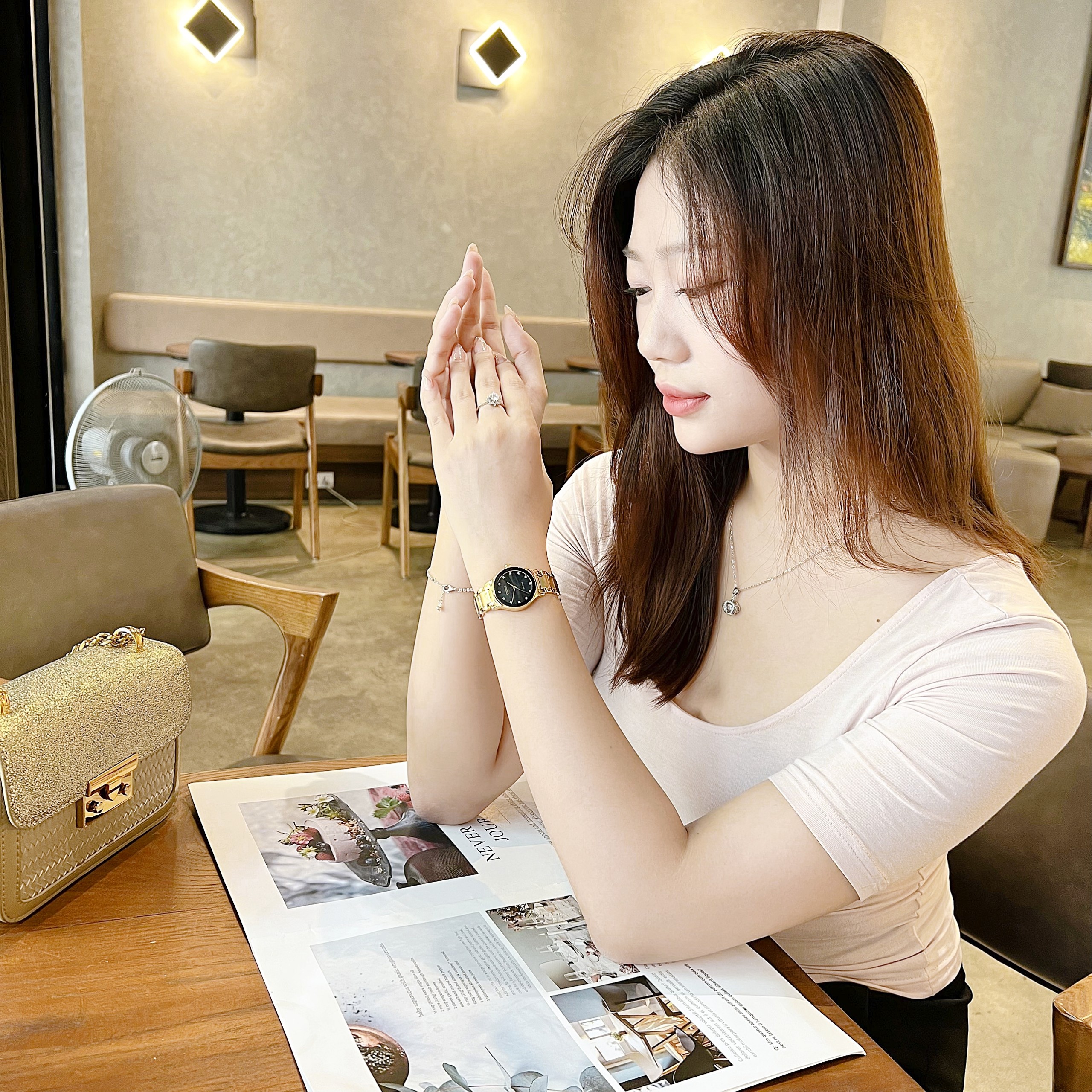 Đồng hồ nữ Citizen EM0737-58G (6)